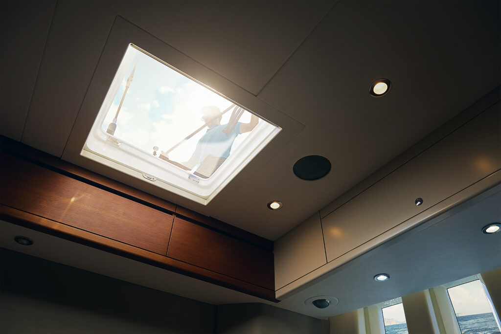 Roof & Hatch Blinds - Skyscreen - Dometic - Acastimar